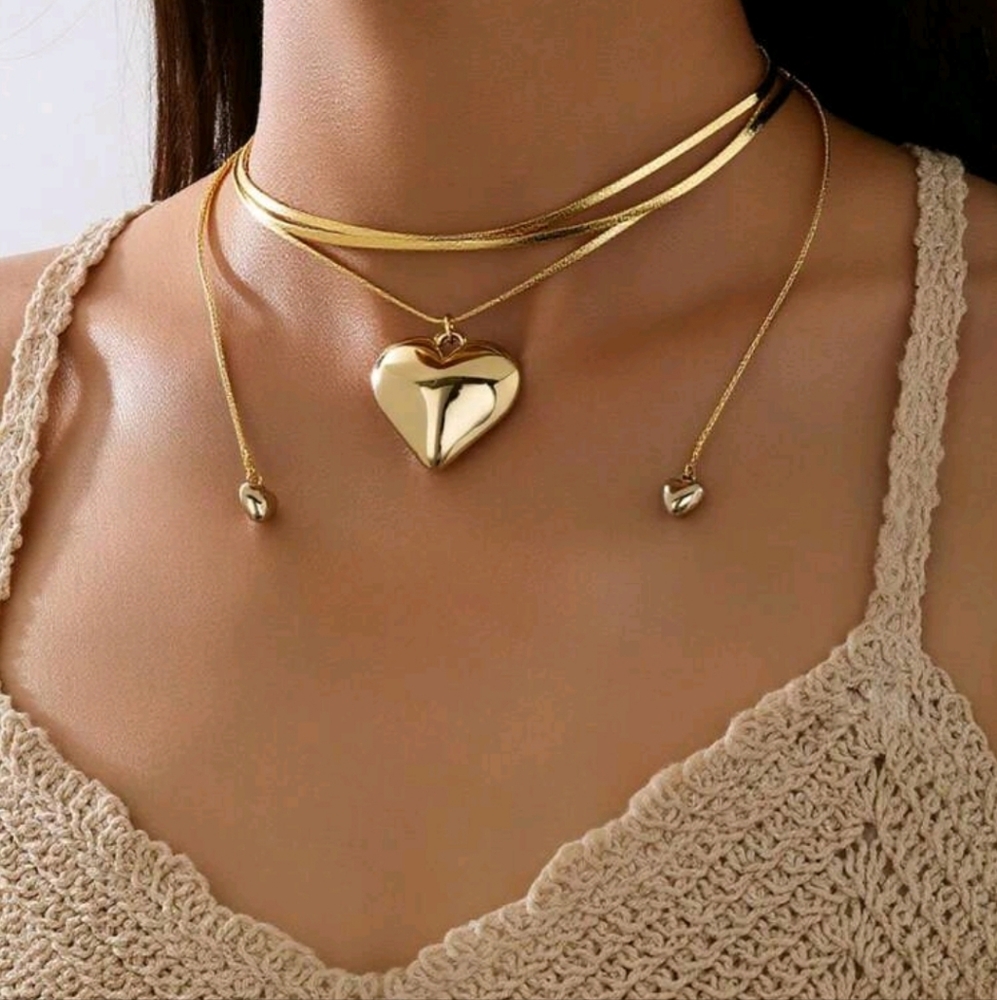 3D Gold Tone Heart Necklace